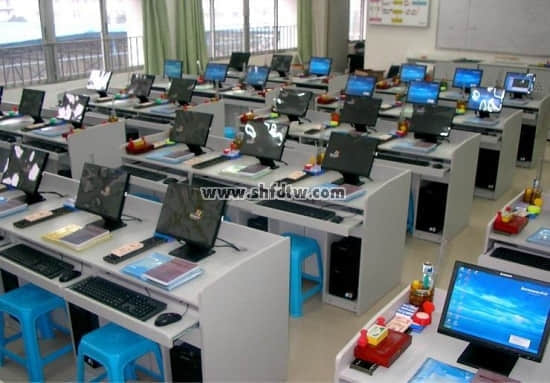 60座電算化財(cái)會(huì)模擬實(shí)驗(yàn)室(單排)