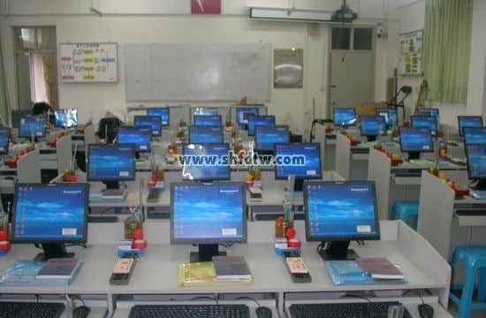 54座電算化會(huì)計(jì)模擬實(shí)驗(yàn)室